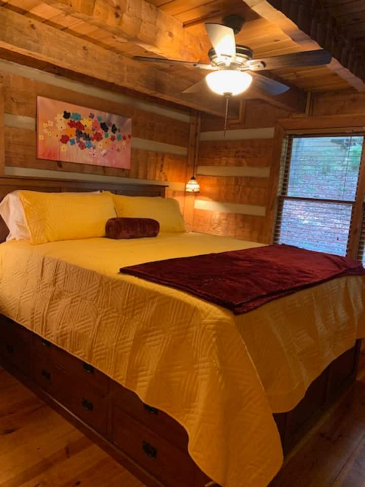 Posteľ California King vás ukolíše do pokojného spánku.