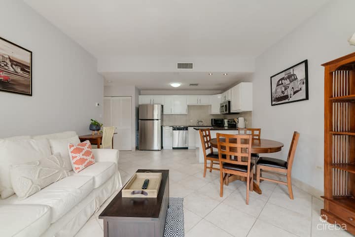 Cosy 1-bed, Pool + Sea And Dining Close By - Cayman Islands