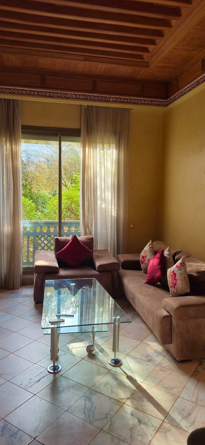 Residence Prestigieuse Avec Piscines Et Jardins - Marakesz