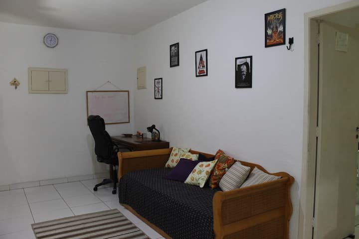 غرفة المعيشة 