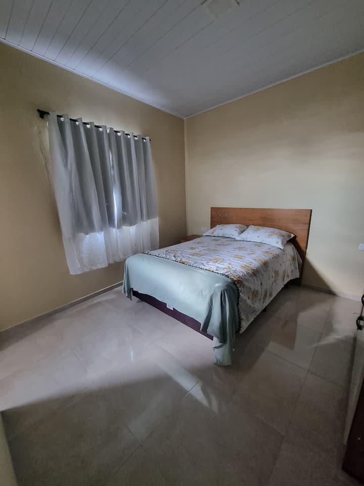 Ოთახი 1 ცალკე საძინებლით 