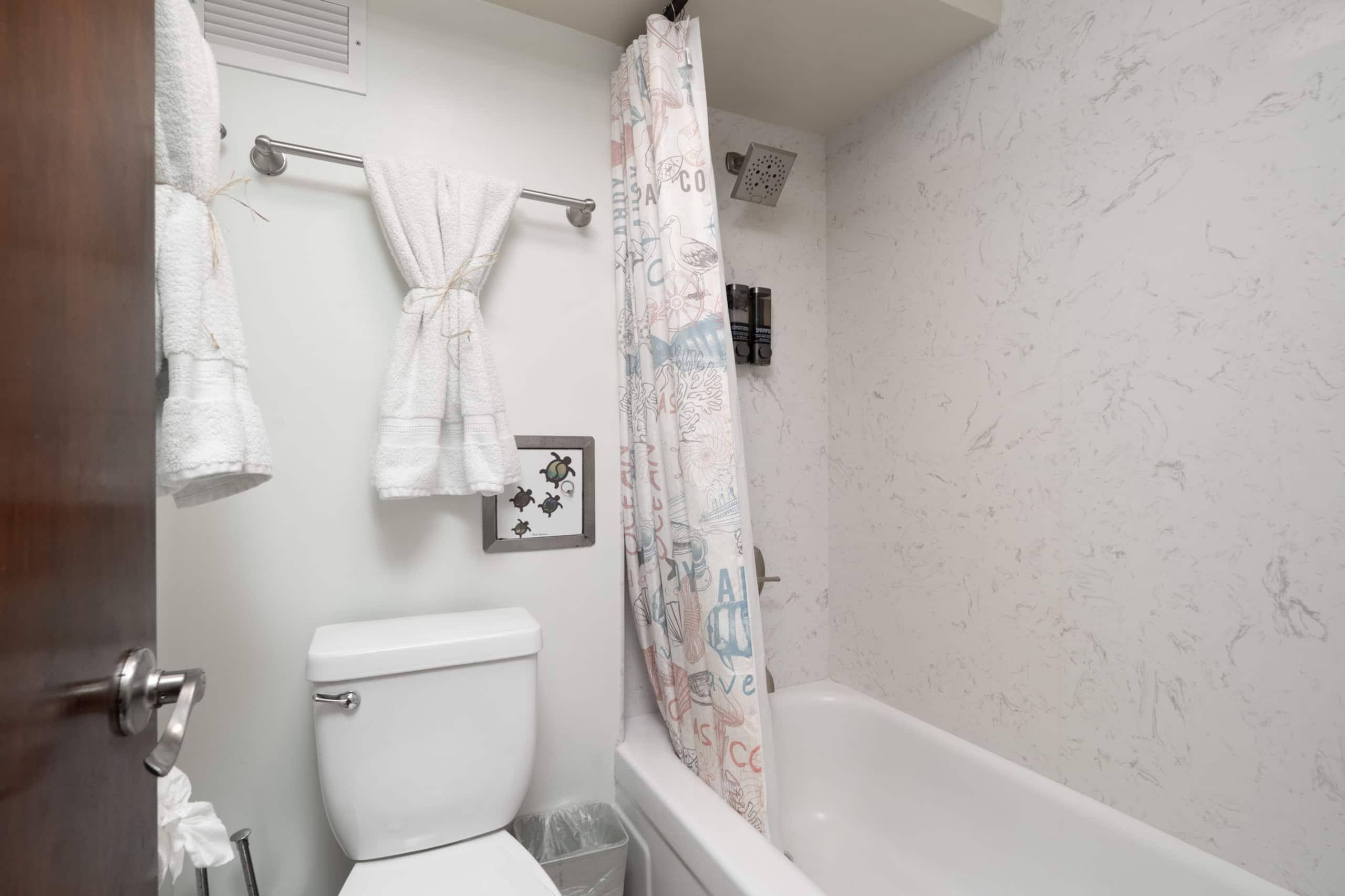 Condo in Hauula · ★4.82 · 1 bedroom · 4 beds · 1 private bath - Image 12