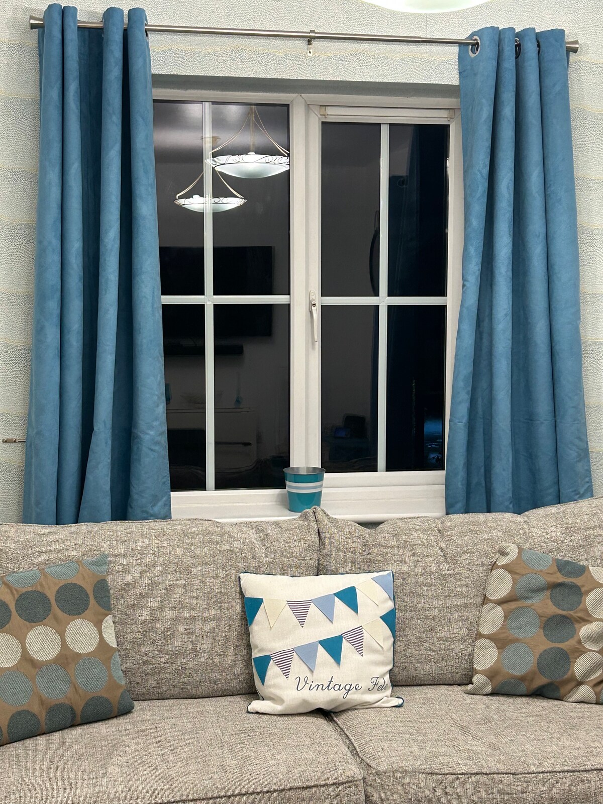 Top performing Airbnb: Lovely lakeside apartment with beautiful views. in Milton Keynes