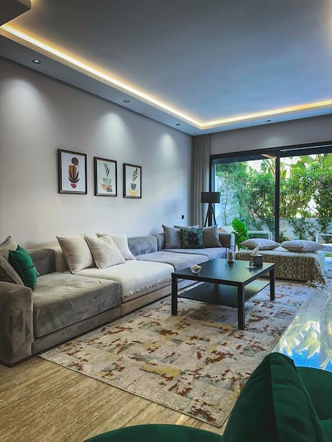 Popular Airbnb listing: High standing garden level - 5 min from the beach in Dar Bouazza