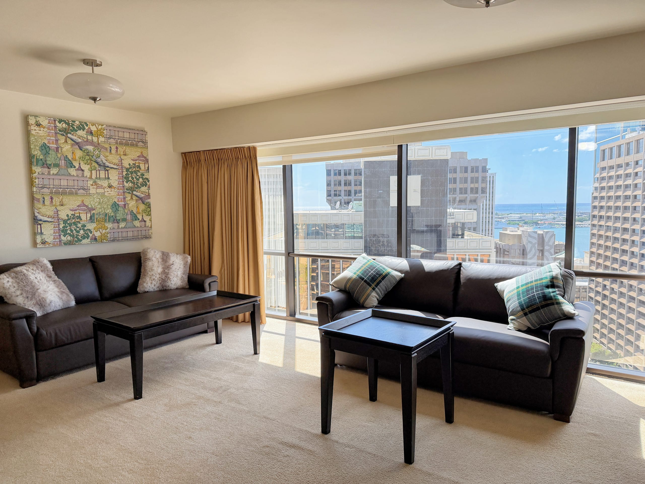 Oceanview Downtown Suite - Image 7