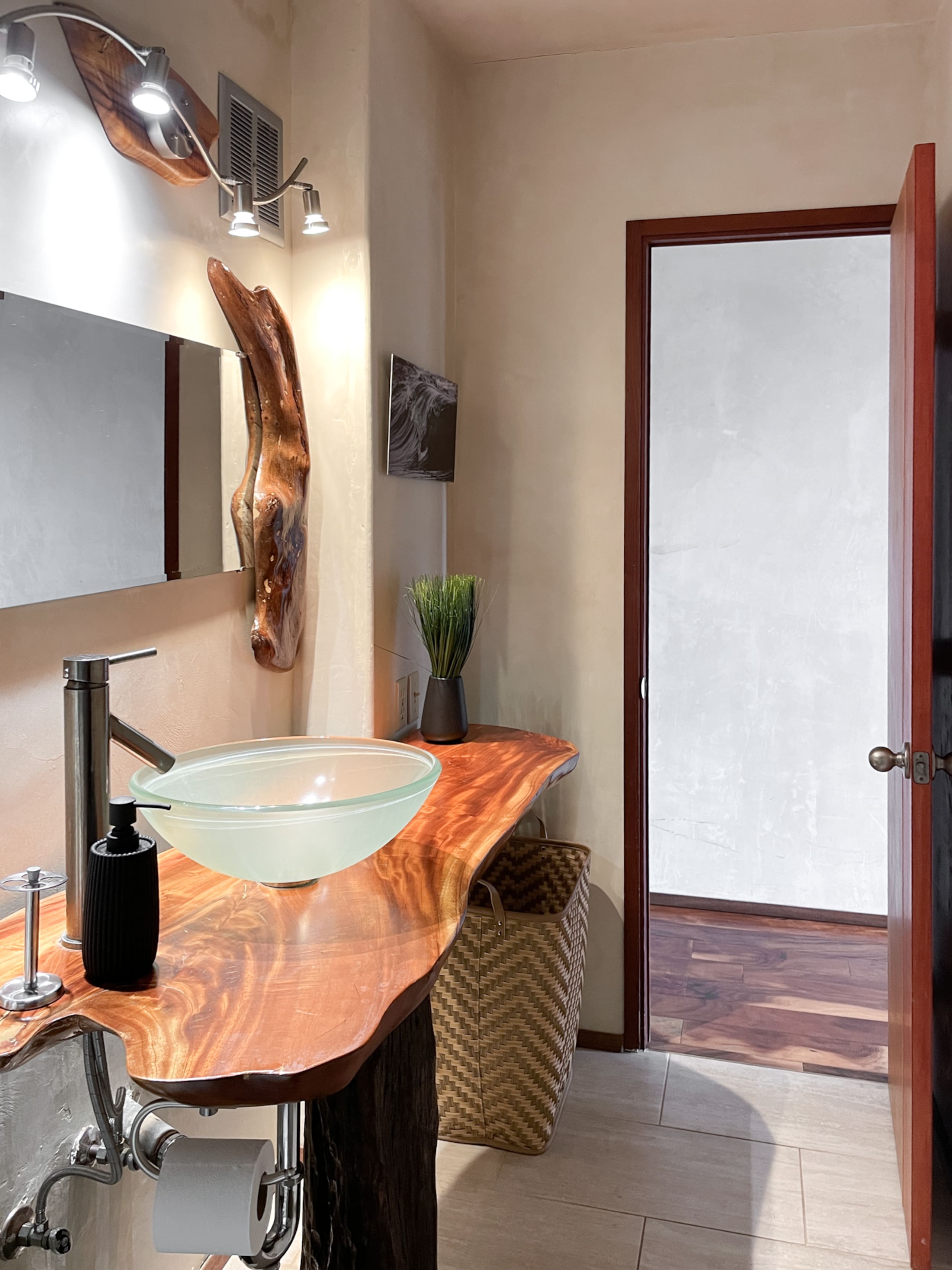 Cozy Coastal Condo — Paia, Maui - Photo 11