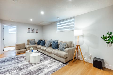 Popular Airbnb listing: Executive Basement suite in Chappelle