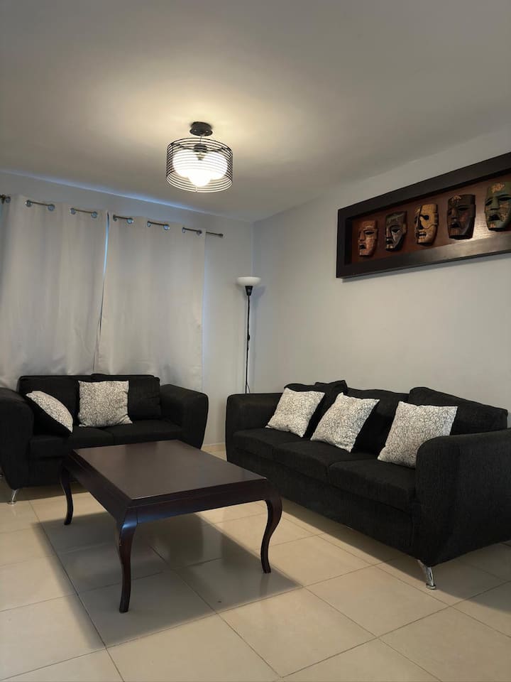 Casa En Privada + Departamento En Residencial. - Villahermosa