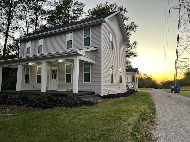 Classic And Modern 4bd 4bth Home On Spacious Lot - ジャージー, OH