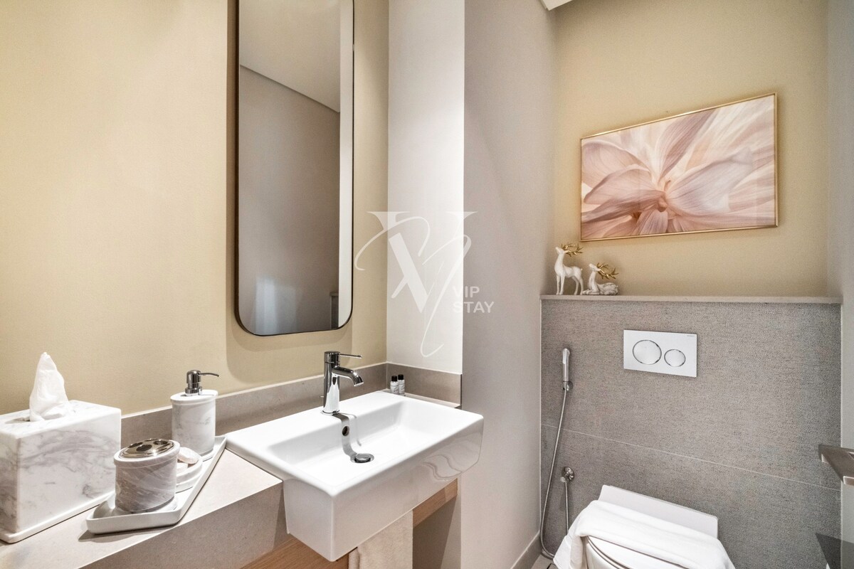 3 Bedroom Furnished Apartment with Burj Khalifa View | Vida Residences Dubai Mall 32