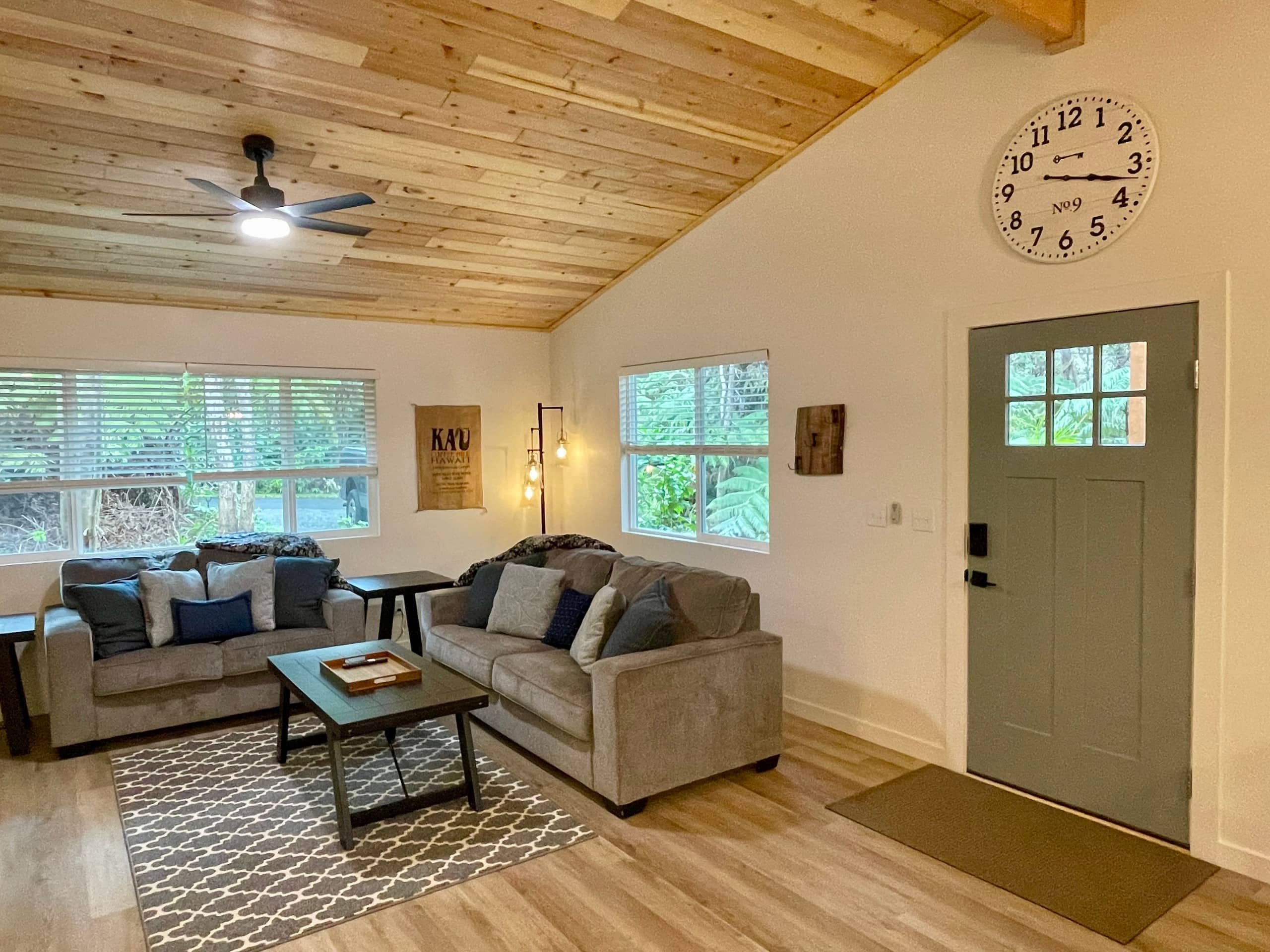 Home in Volcano · ★4.99 · 2 bedrooms · 3 beds · 2 baths - Image 3