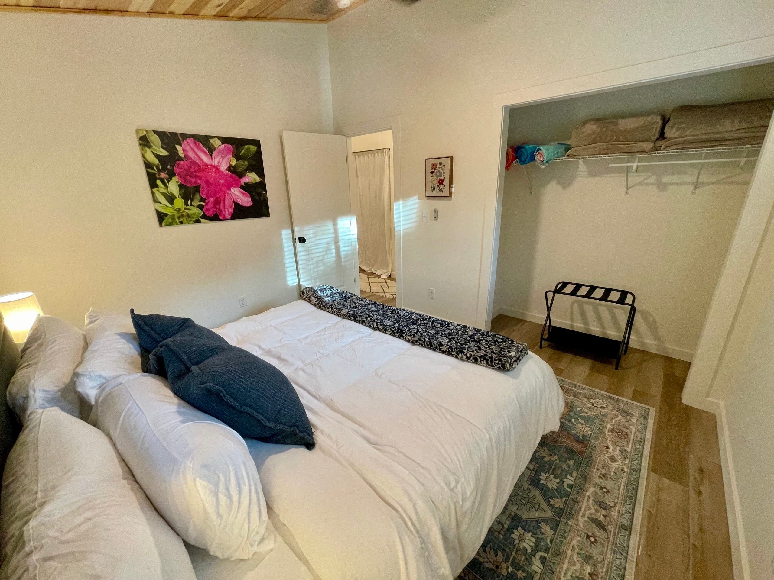 Home in Volcano · ★4.99 · 2 bedrooms · 3 beds · 2 baths - Image 15