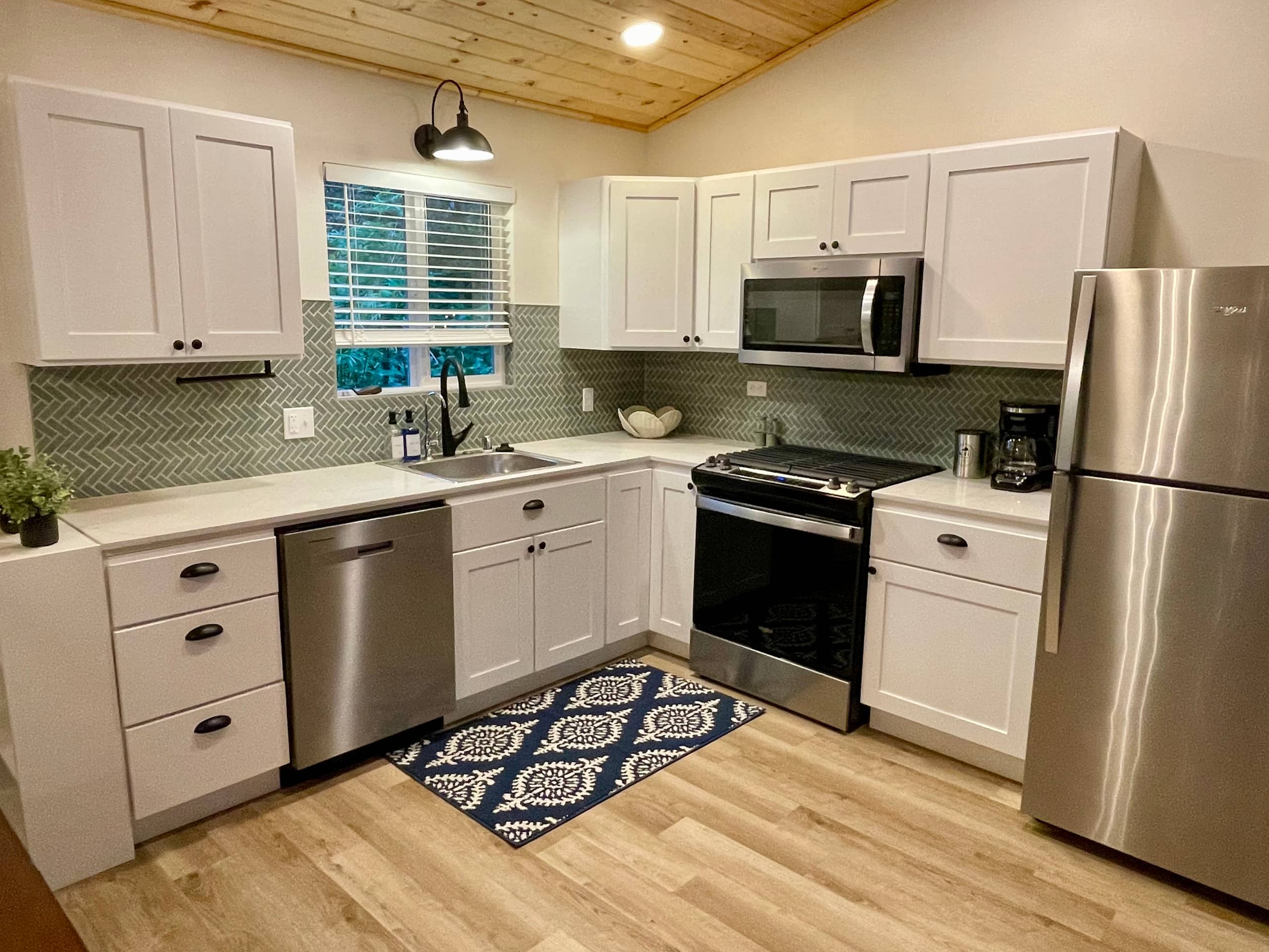 Home in Volcano · ★4.99 · 2 bedrooms · 3 beds · 2 baths - Image 6