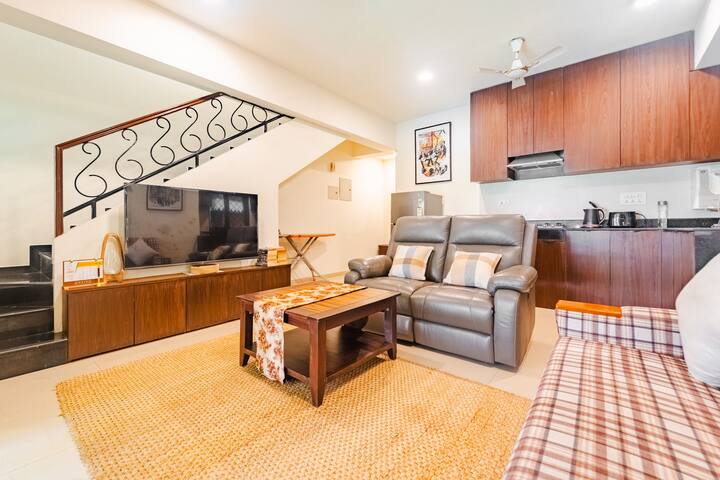Living room image 2