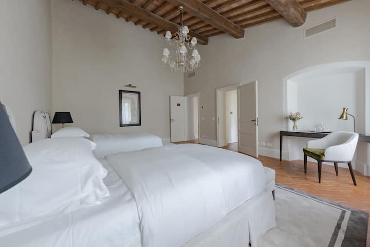 غرفة النوم 8