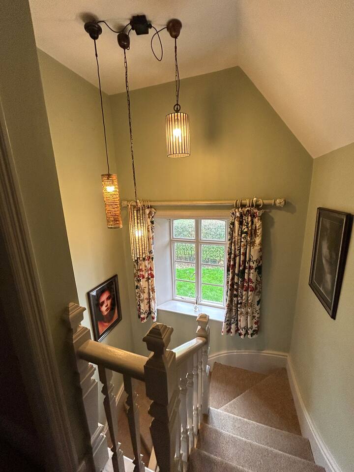 4 Bed Cottage | Sleeps 7 | 40% Discount! - Newark-on-Trent