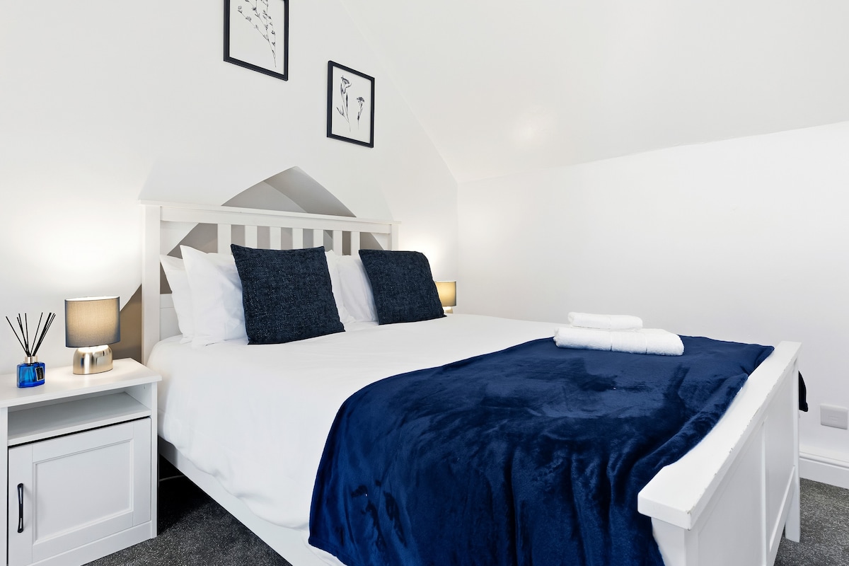 Top Airbnb: 11 Steele Street in Chester Castle