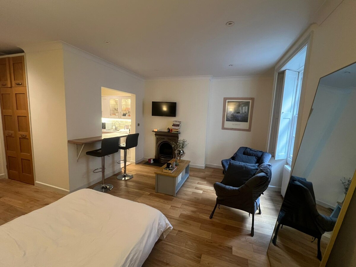 Curated visual reference: Picture Idea: Private Studio In Paddington Lancaster Gate