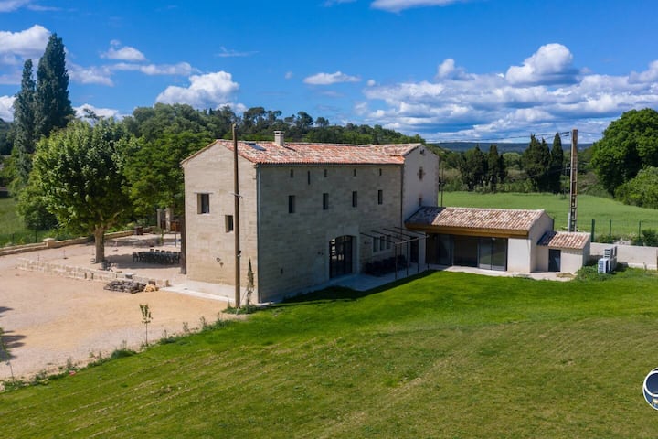 Mas De Plantery - Piscine Intérieure - Max 12 Pers - Uzès