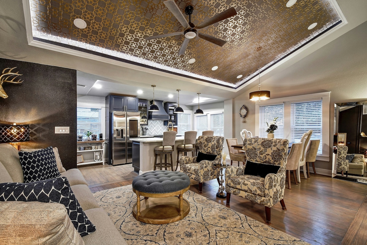 Successful Airbnb property: Mayas Cozy Corner 3 BD/3BA Super Comfy Riverwalk in Lone Star