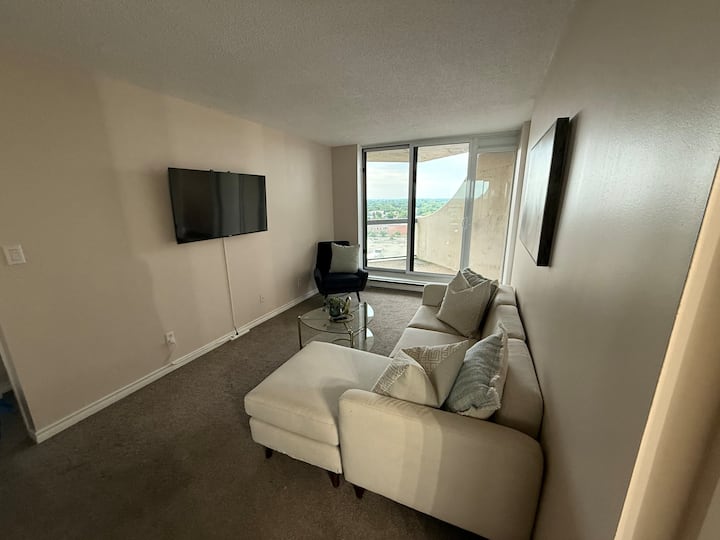Downtown Waterfront Condo- Modern Comfort - Port Huron, MI