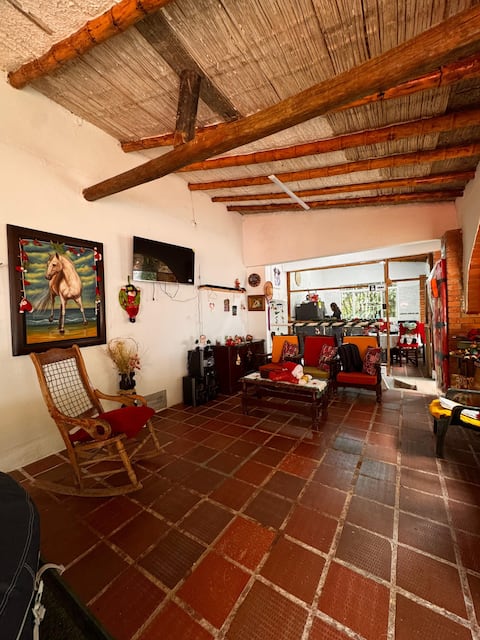 Successful Airbnb property: Country House+Jacuzzi+WiFi+Parking+Laundry @ Ibague in Ibagué