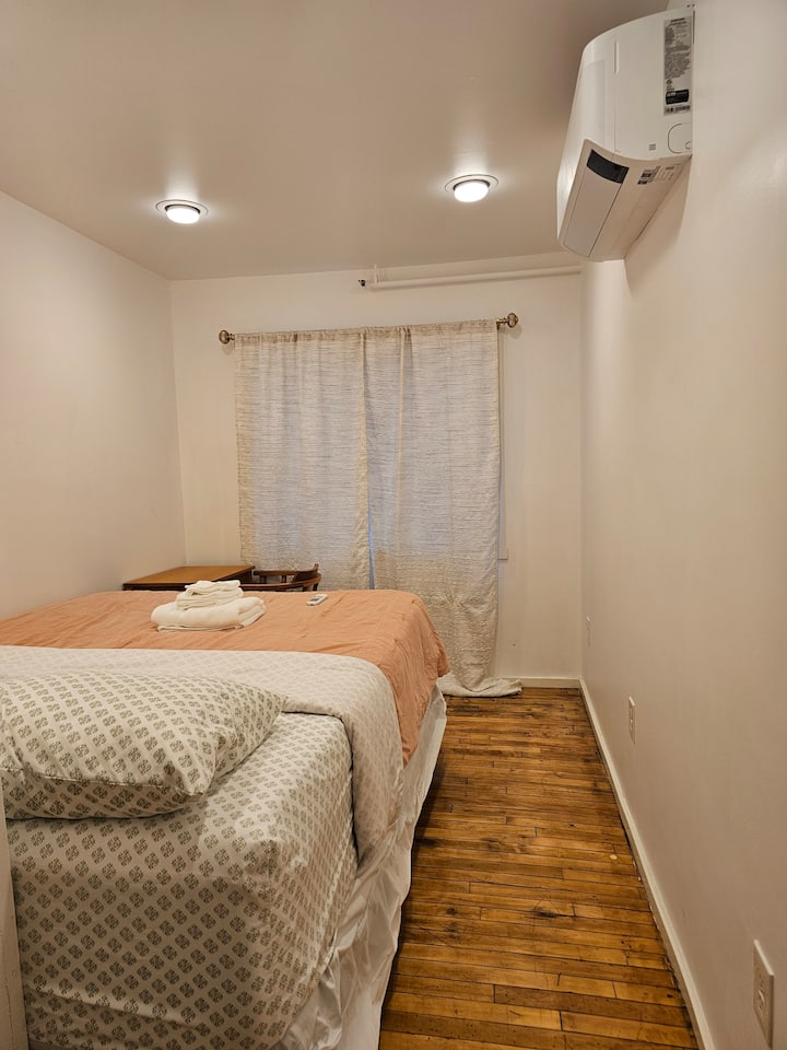 Cozy Room Between Downtown And Lake Champlain-2 - Burlington, VT