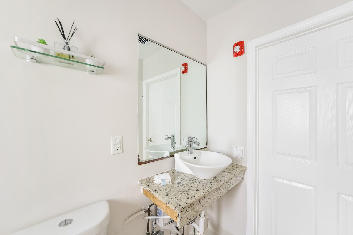 Ocean Kitchenette Suite