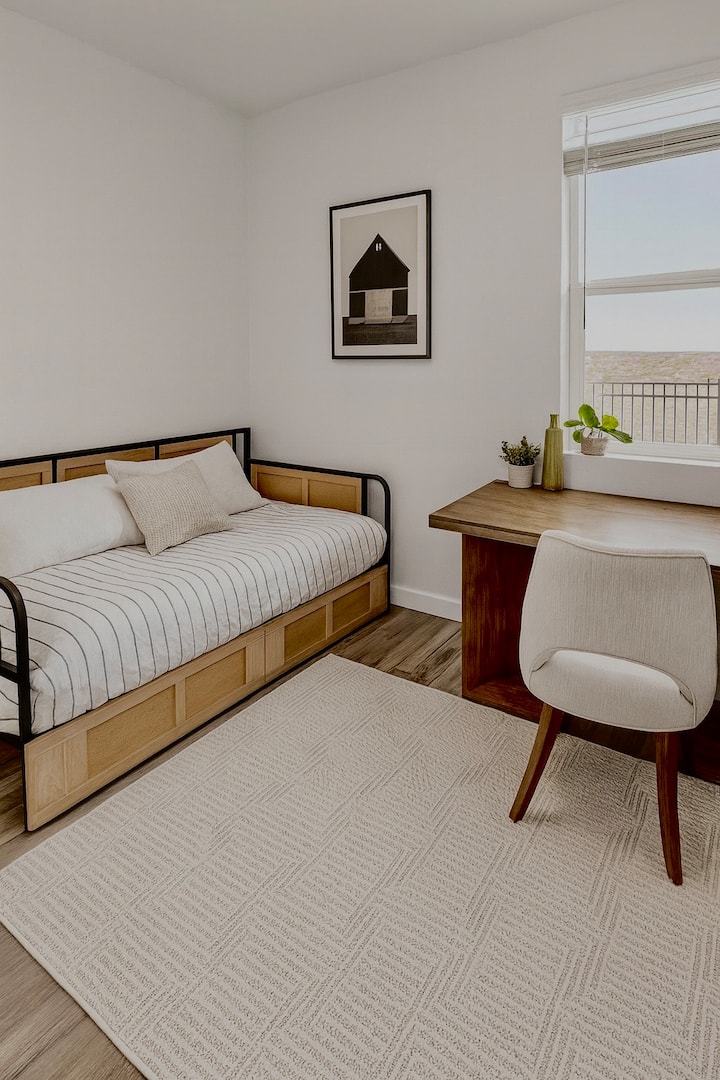 Dormitorio y despacho