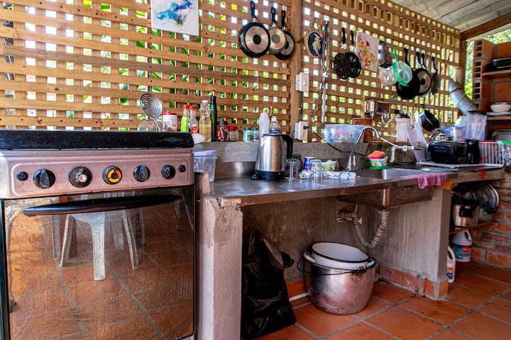 Finca 12 Personas Frente Al Rio Con Wifi Y Cocina - San Carlos, Colombia