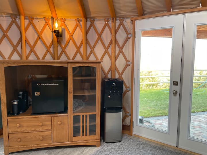 The Yurt - Alberta