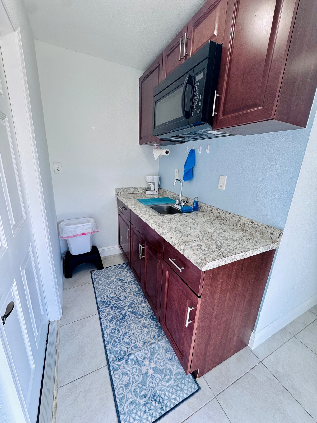 Top Airbnb: Studio in Naples near Paradise Sport Complex in Golden Gate