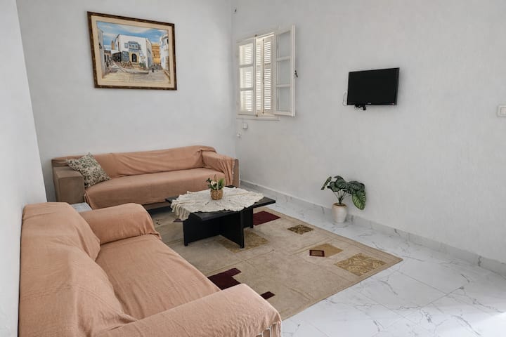 Sérénité Moderne Dans La Ville Sainte De Kairouan - Tunesië