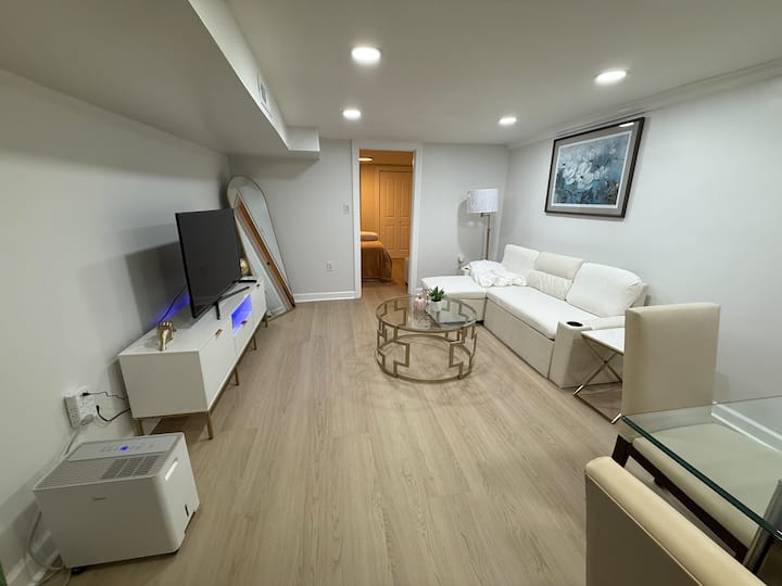 Basement Apartment Near John Hopkins Bayview - Dundalk, MD