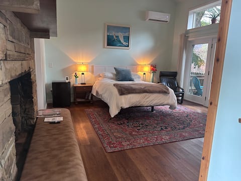 Top Airbnb: Cozy Studio Steps from Campus and Downtown in Boone