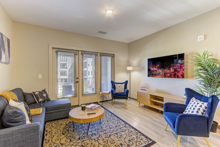 Boho Blue Escape | Pool+pickleball | Near Downtown - Memphis, TN