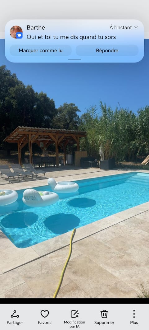 House with shared garden/pool