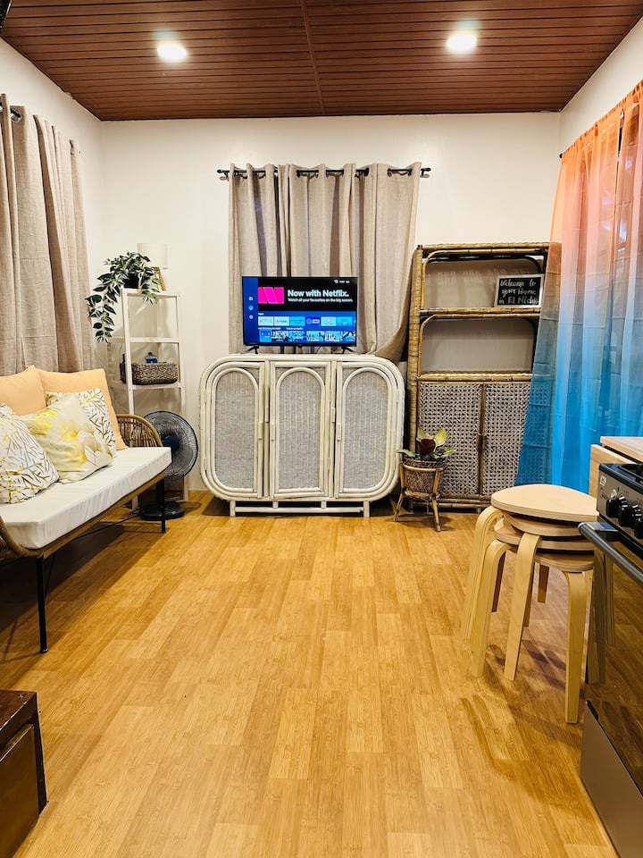 Tropical Garden Tiny Home W/ Kitchen, Scooters - El Nido