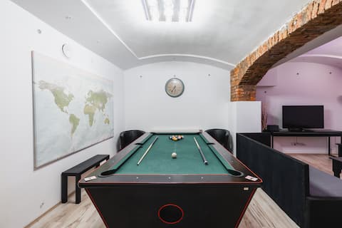 Prague Apt for Groups | Billiard•Foosball•Darts