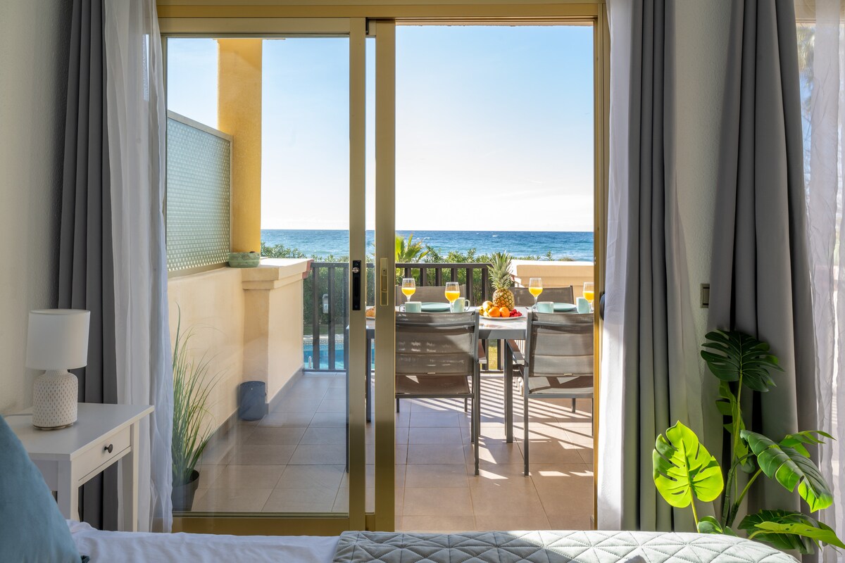 OleHolidays 811 Romana Playa beachfront 2