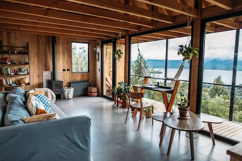Mountain house overlooking Lake Nahuel Huapi