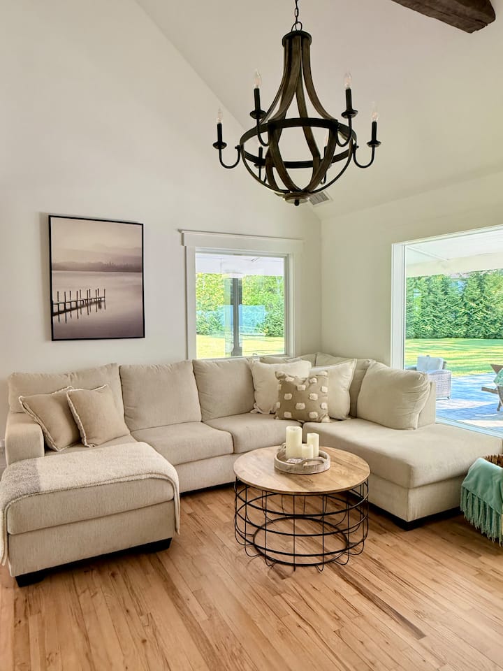 Hidden Bay Breeze - Hampton Bays, NY