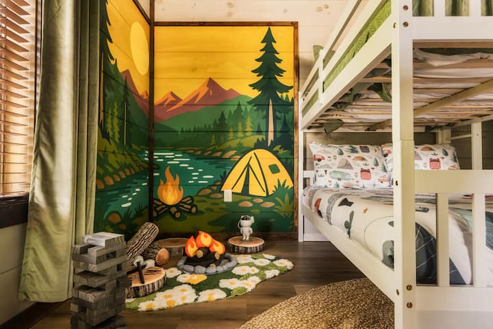 New•Pickleball•Pool•Hottub•Firepit•Pigeon Forge TN
