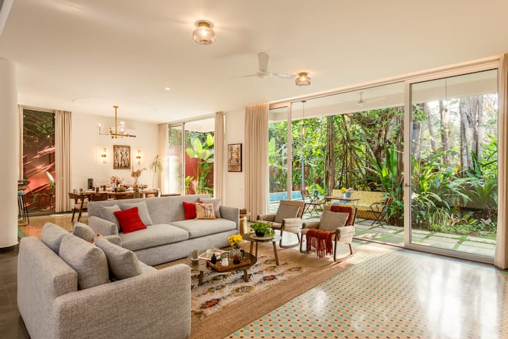 Living room image 3