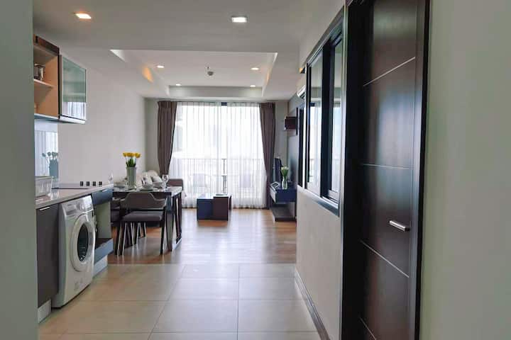 40-4)清迈市中心古城旁,大户型两居室精品公寓,免费泳池,健身房astra Condo - Chiang Mai