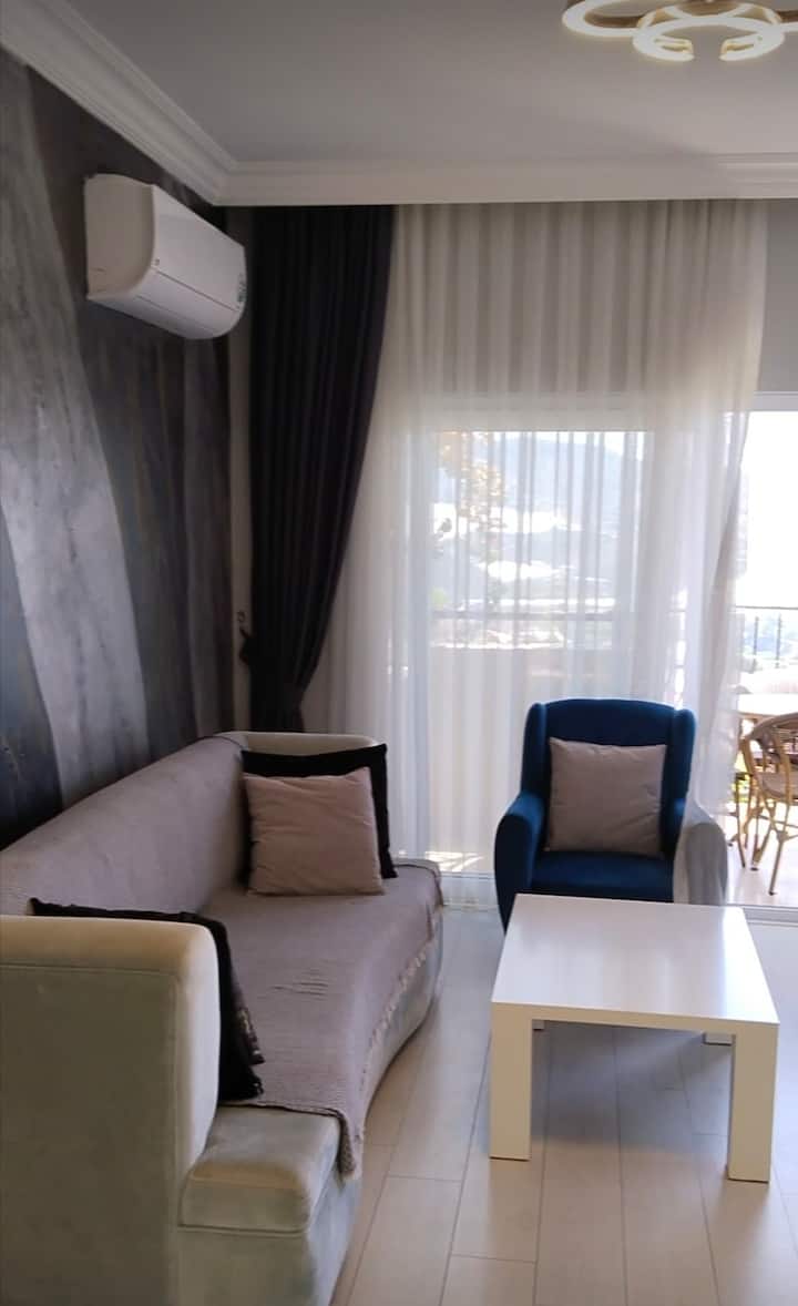 Alanya Goldcity De Ana Binaya çOk Yakın 1+1 Villa - Mahmutlar