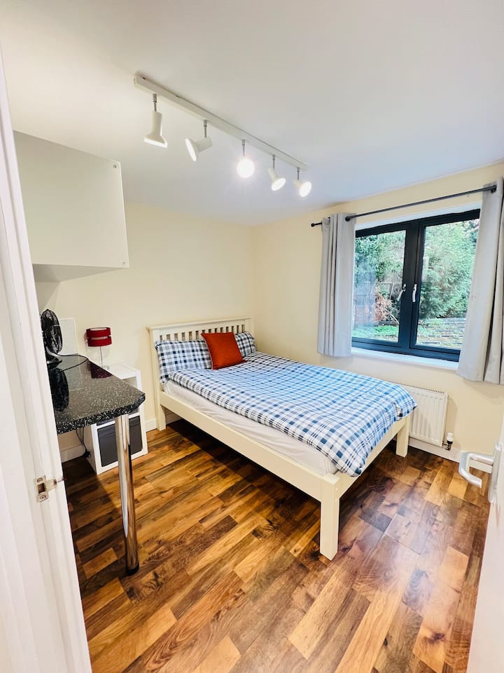 საძინებელი 2