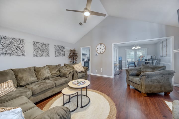 Pool, Family & Grill | 15 Mins To Fort Benning - Columbus, GA
