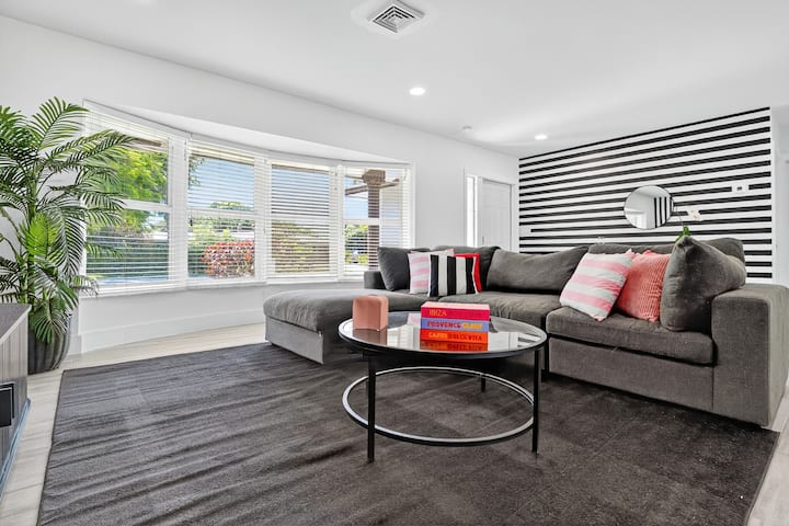 Heated Pool 4 Br Retreat • 30 Min To Wc Stadium - Fort Lauderdale