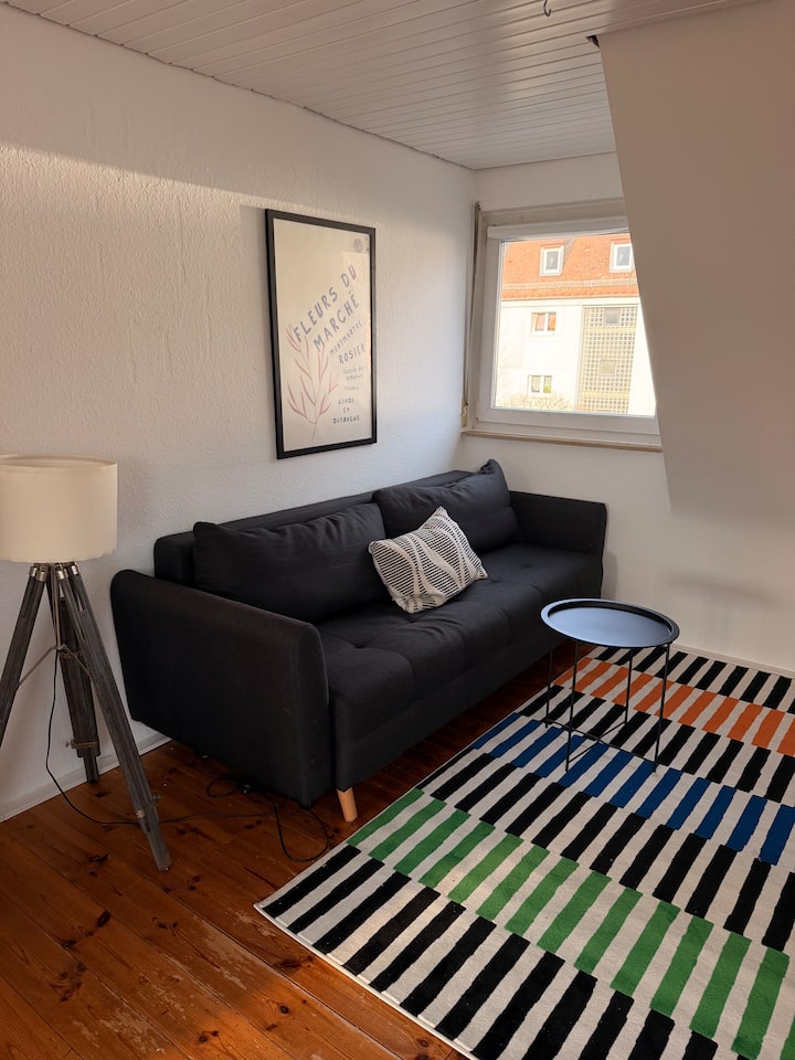 Charmante 2,5 Zimmer Altbauwohnung In Ludwigsburg - Ludwigsburg